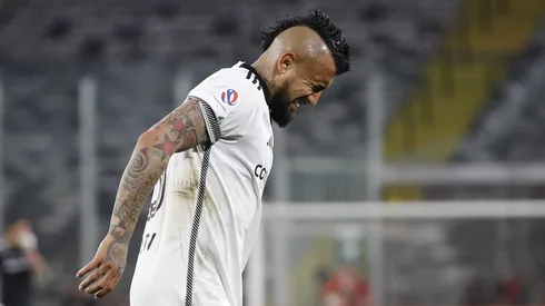Vidal salió lesionado en Colo Colo.