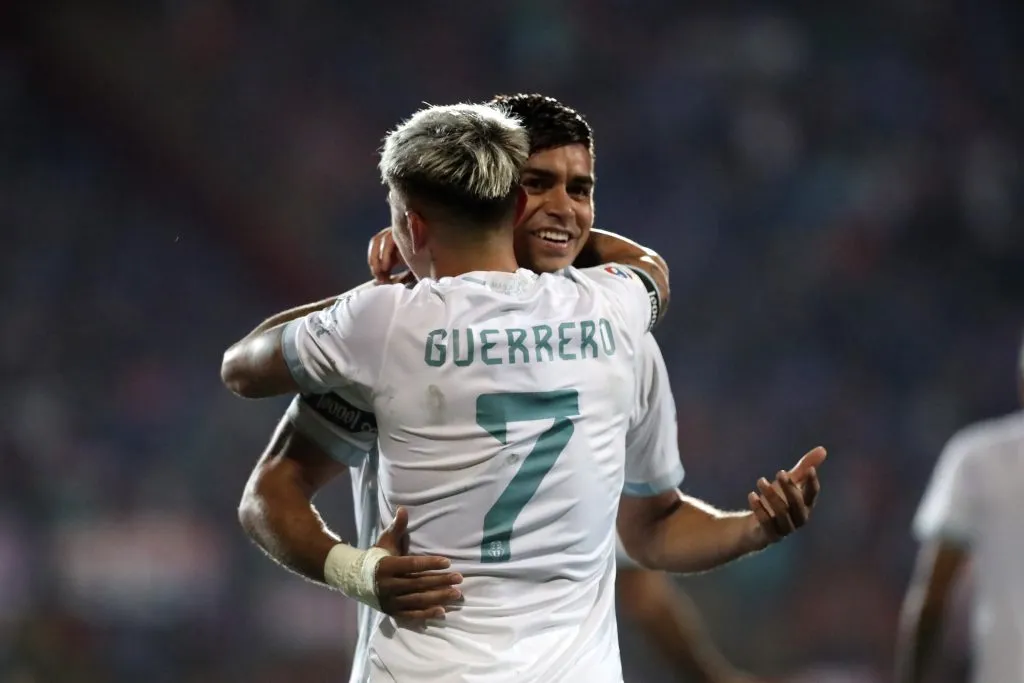 Maximiliano Guerrero y Fabián Hormazábal deberían estar de vuelta ante Audax Italiano | Photosport