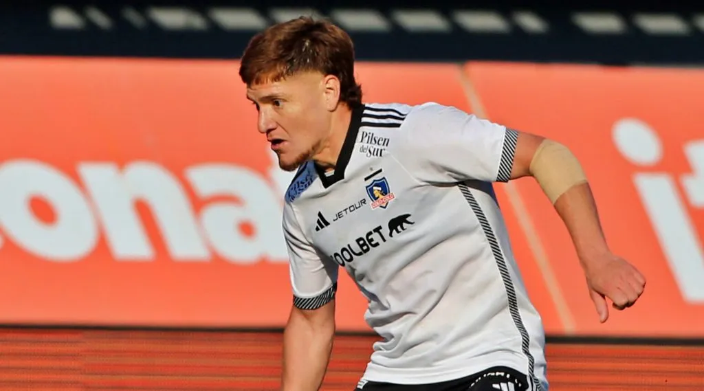 Guarello defiende a Leo Gil.