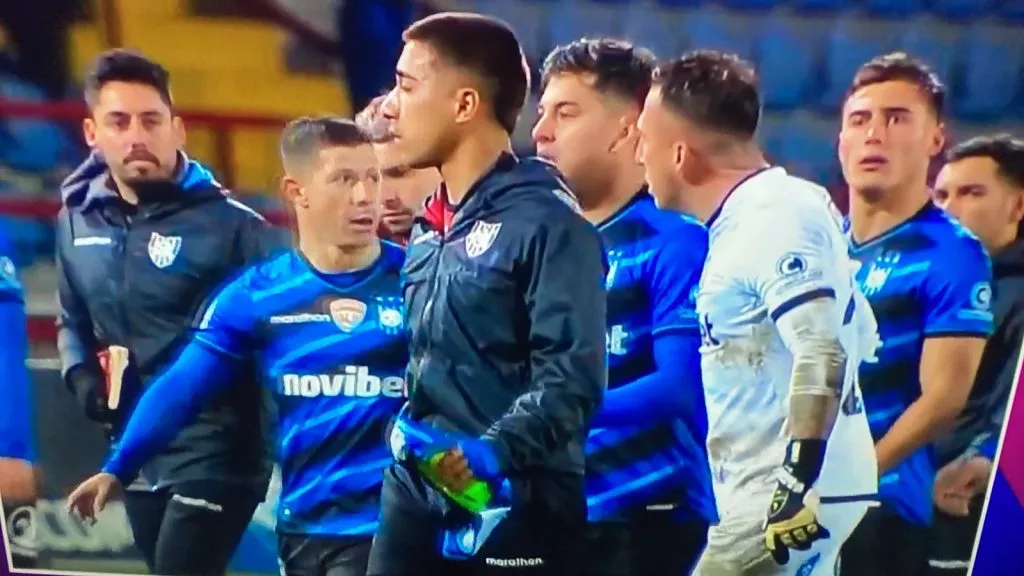 Cris Martínez y Fabián Cerda. (Captura TNT Sports).