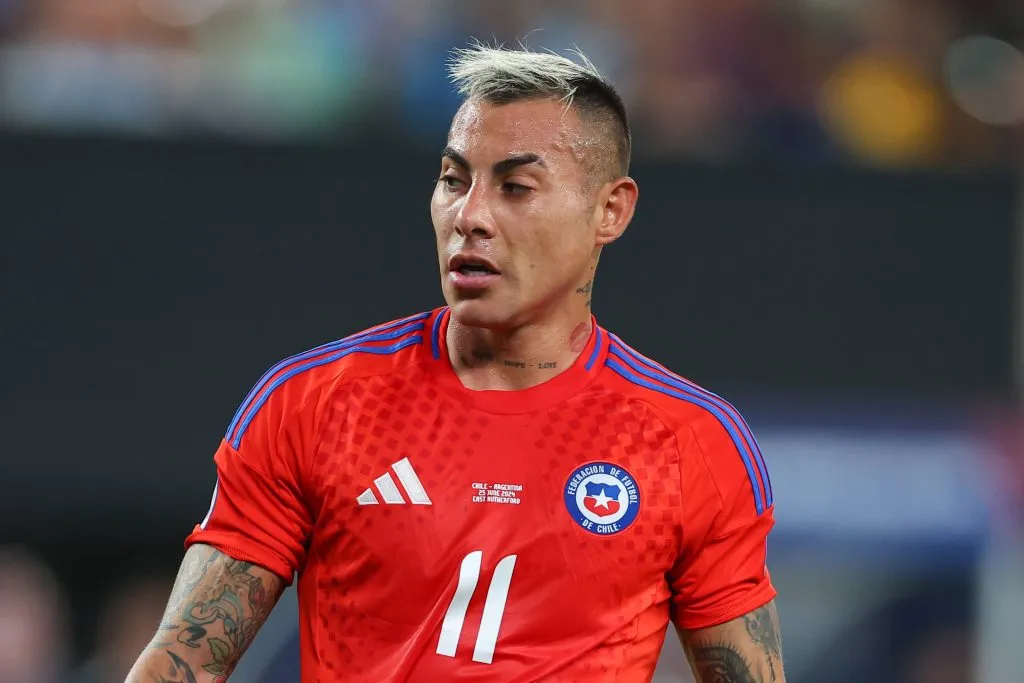 Eduardo Vargas en acción frente a Argentina. (Rich Craessle | Imago).