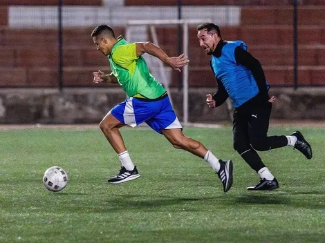 Alexis es un niño más pichangueando en Tocopilla