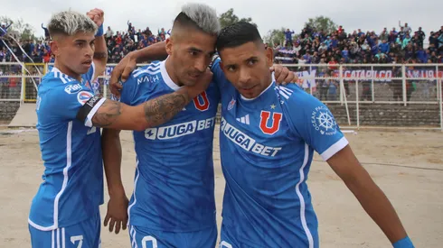 Leandro Fernández vuelve a la titularidad en la U, para acompañar a Guerrero y Palacios.