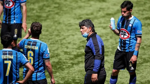 Gustavo Florentín, ex DT de Huachipato, acusado de racismo en Colombia.