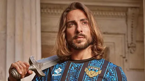 El Latina Calcio presentó su nueva camiseta.