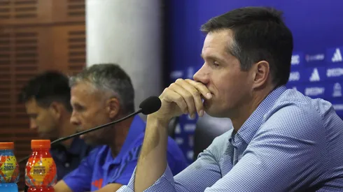 Vaccia le cae a Azul Azul por el rotundo silencio.