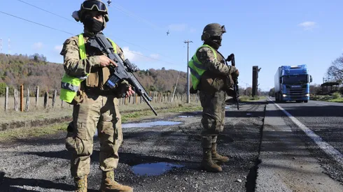 El senador José Miguel Insulza (PS) solicitó al Gobierno decretar "estado de sitio" por el alza de homicidios ocurridos estos últimos días.