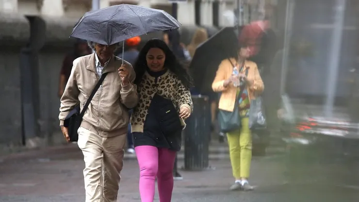 Lluvia en Santiago