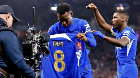 Nicolas Jackson se cuadró con Enzo Fernández.