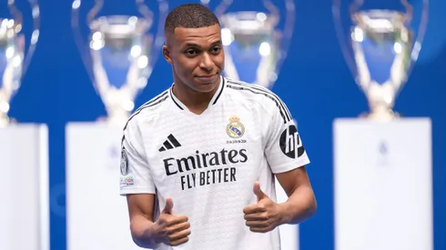 Kylian Mbappé se lució en español durante su presentación en el Real Madrid