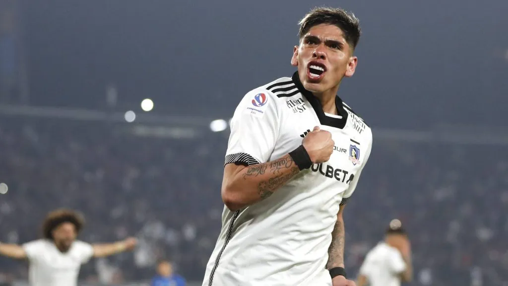 Carlos Palacios no se mueve de Colo Colo.