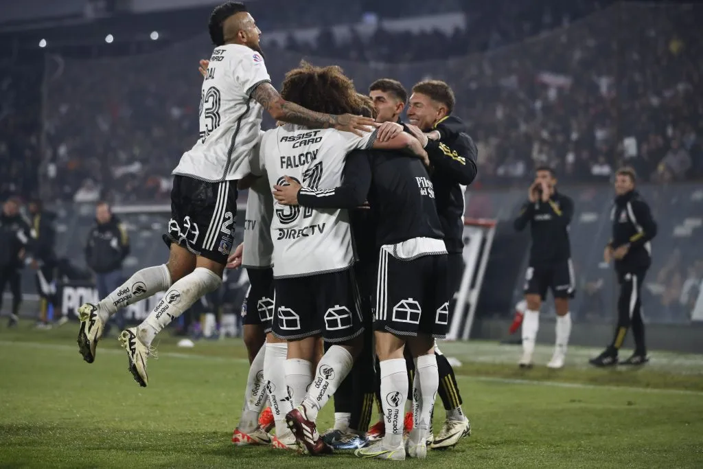 Colo Colo viene de eliminar a Santa Cruz. Foto: Felipe Zanca/Photosport