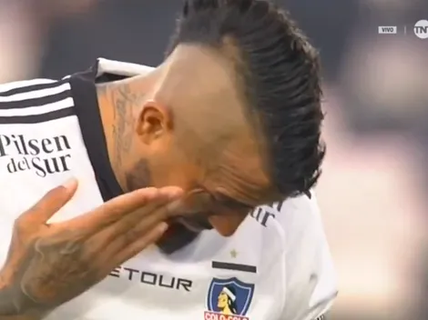 Vidal se emociona en minuto de silencio por la mamá de Medel