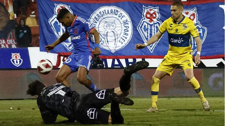 Everton golpeó primero.