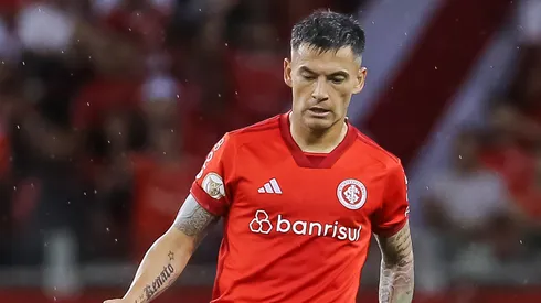 Fichaje de Aránguiz a la U sigue peleando.