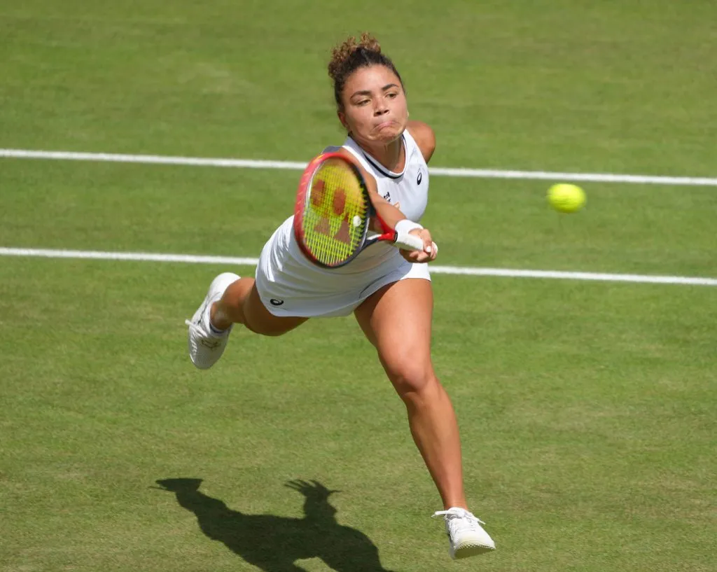 Paolini juega de gran manera a pesar de su baja estatura