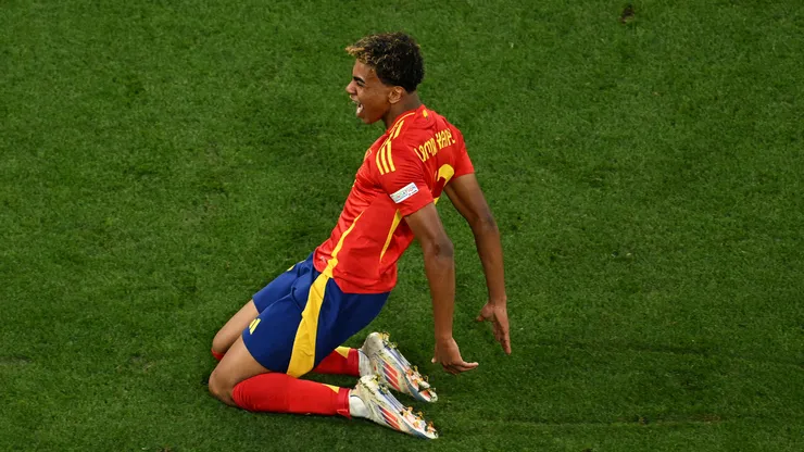 Lamine Yamal festeja su gol contra Francia, en la semifinal de la Euro 2024.