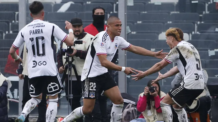 Benegas podría emigrar de Colo Colo