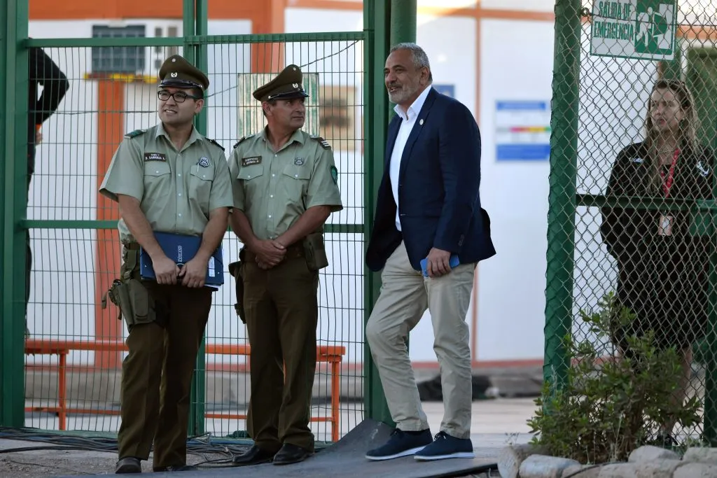 Milad deja plantada a la Comisión de Deportes y se excusa: consultas al correo.