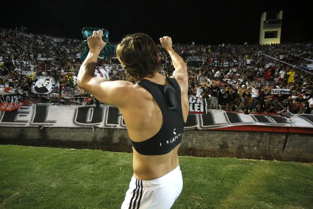 Leonardo Gil terminó muy feliz con la victoria de Argentina. (Jonnathan Oyarzun/Photosport).