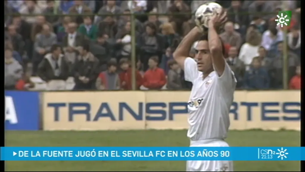 Luis de la Fuente en acción por el Sevilla. (Captura).