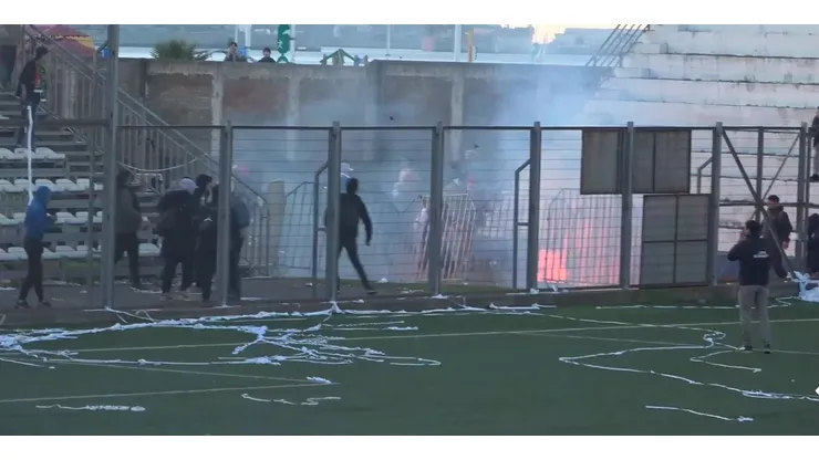 Desmanes en el duelo entre Lota y Naval.