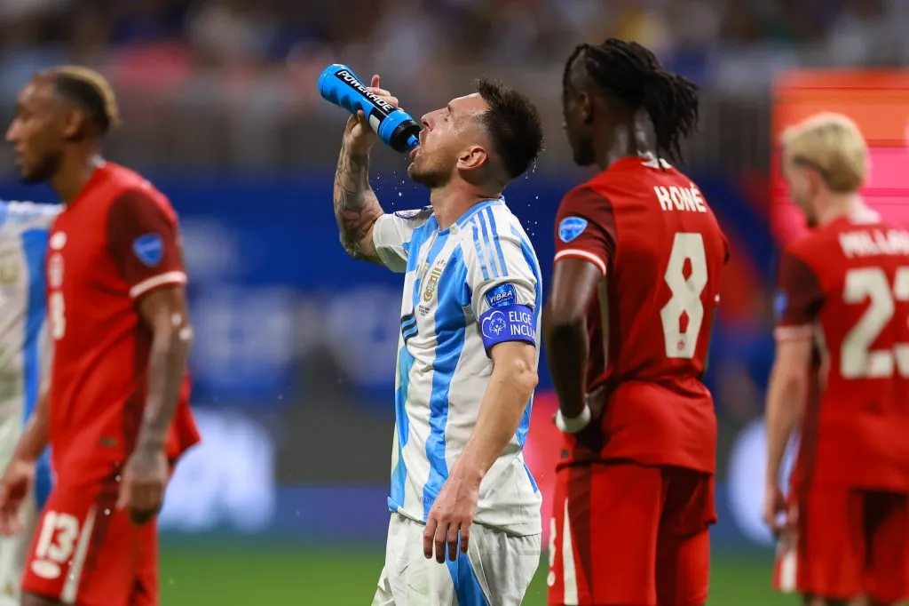 Pese a no anotar, Lionel Messi fue una de las grandes figuras de Argentina en el 2-0 ante Canadá por la fase de grupos. | Foto: Getty Images.
