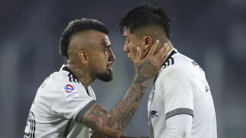 Arturo Vidal, un chileno que triunfó en la Serie A italiana, anima a Damián Pizarro. Desde Italia también lo envalentonaron.