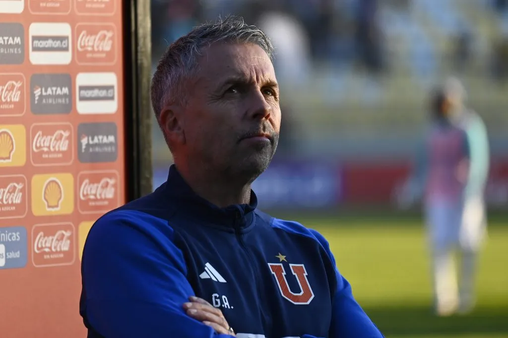 Gustavo Álvarez y curioso análisis tras la derrota de la U en la ida contra Everton.