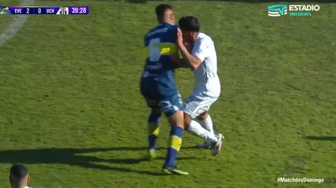 Por esta infracción, Álvaro Madrid fue expulsado en Everton ante la U por Copa Chile.