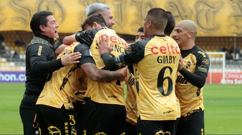 Coquimbo Unido se impuso a Cobresal con mucha contundencia.