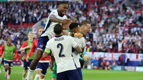 Inglaterra venció a Suiza por 5-3 en la tanda de penales.