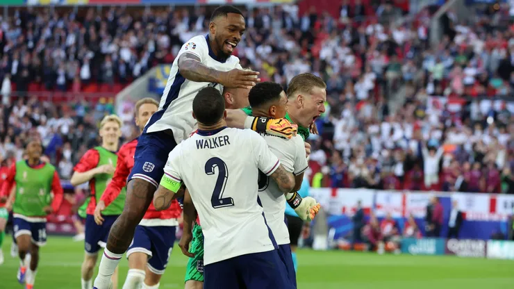 Inglaterra venció a Suiza por 5-3 en la tanda de penales.