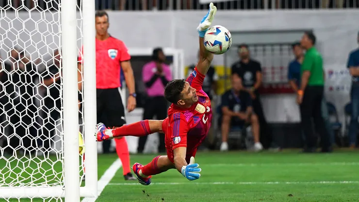 Argentina sufrió contra Ecuador, pero se va a semifinales por penales.