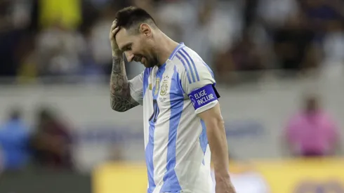 Messi falló desde los doce pasos y en redes sociales no lo perdonaron