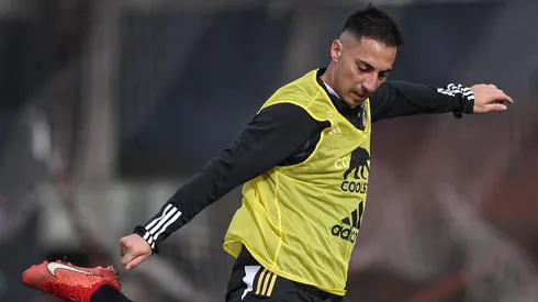 Javier Correa ya puede jugar por Colo Colo.