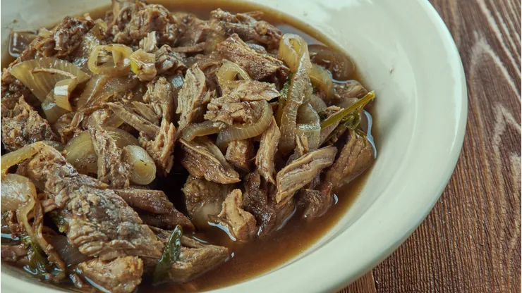 Carne mechada.