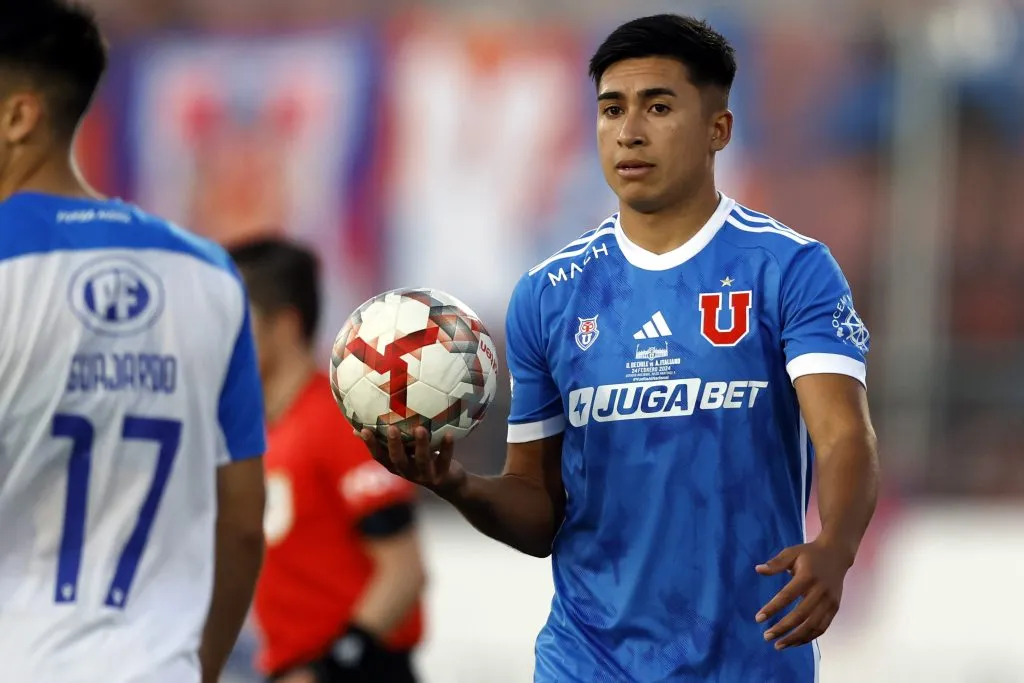 Johnny Herrera pone sus fichas en José Castro. Foto: Andres Pina/Photosport