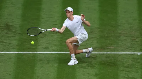 Jannik Sinner contra Yannick Hanfmann, en la primera ronda de Wimbledon 2024.