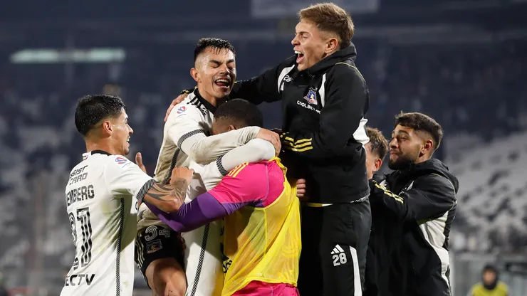 Los jugadores de Colo Colo festejan el tanto ante O'Higgins, por los cuartos de final de la fase regional de la Copa Chile 2024.