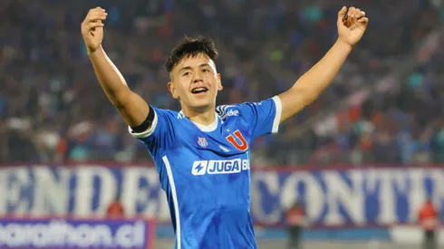 El joven de 18 años brilla en sus primeros partidos con la U.