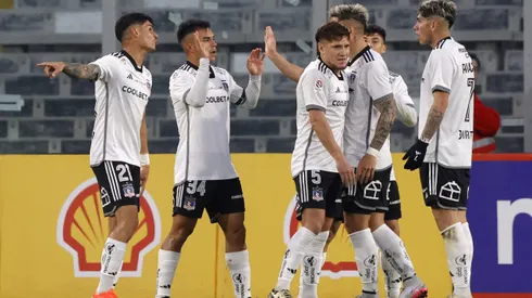 Colo Colo piensa en los fichajes.