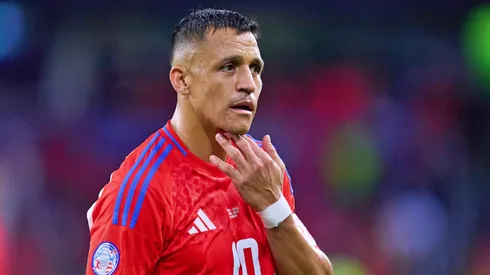 Alexis es uno de los más apuntados por el medio ante la falta de gol de la Roja.