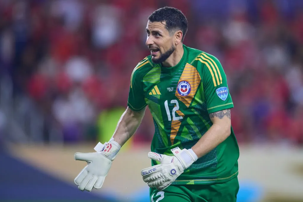 Gabriel Arias mantuvo su pórtico invicto ante Canadá. (Jose Miguel Melgarejo/Mexsport/Photosport).