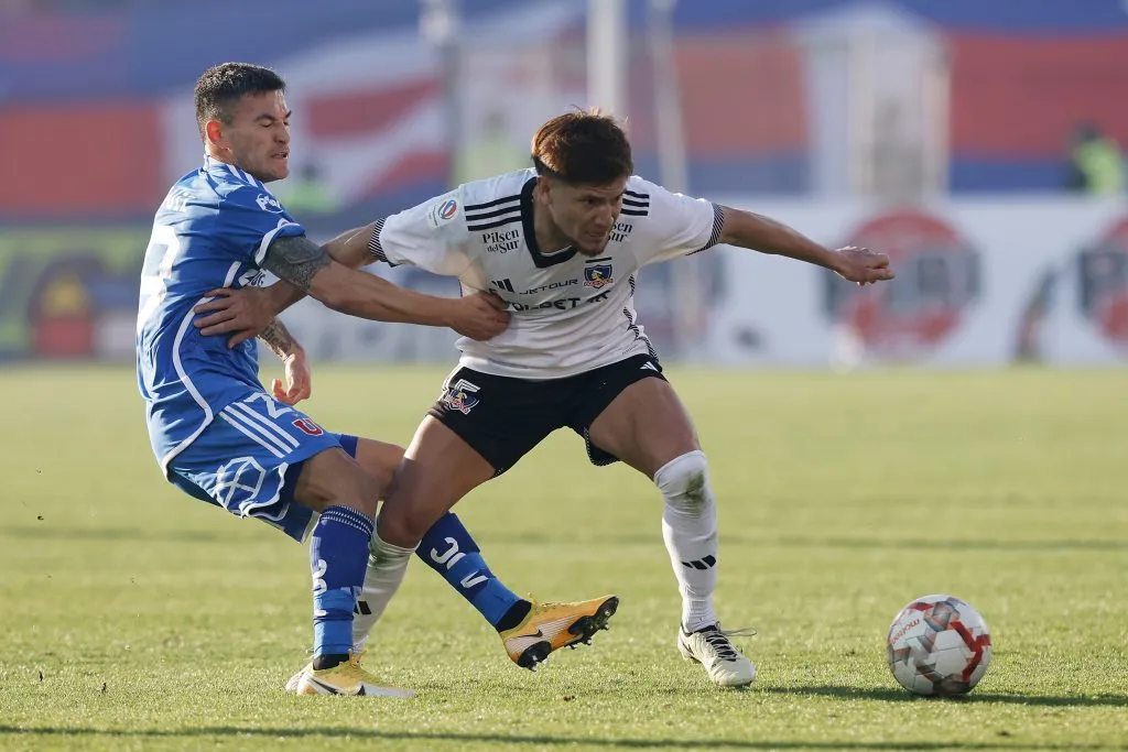La U y Colo Colo tendrán que cumplir con sus desafíos el mismo día y a la misma hora. Foto: Photosport.
