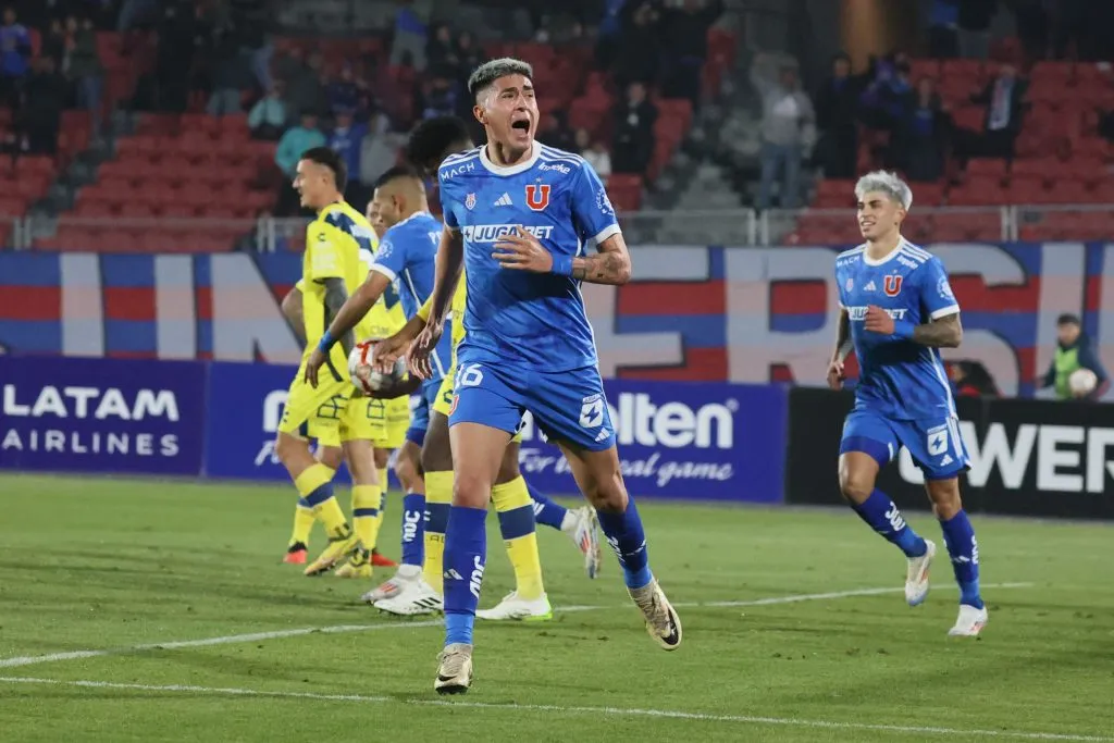 Matías Sepúlveda ni ahí con la presión de Colo Colo a la U en el torneo. Foto: Photosport.