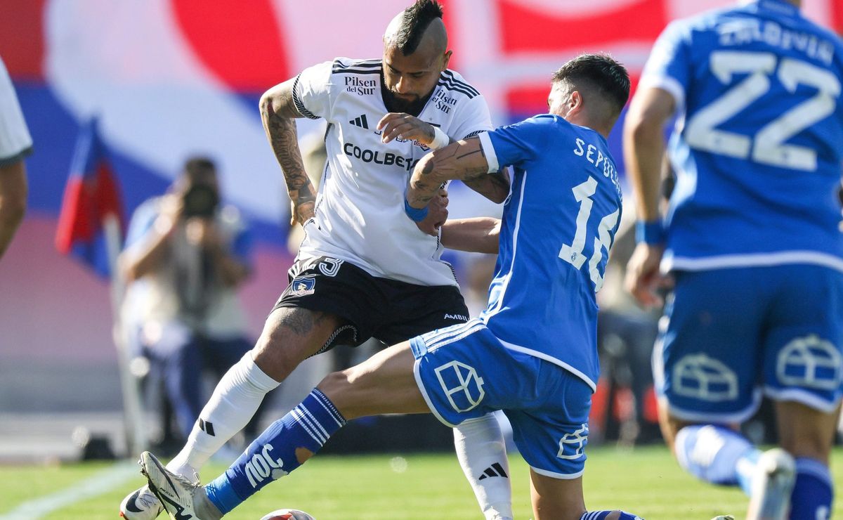 La U le hace la cruz a Colo Colo en la lucha por el título