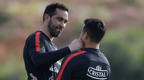 Bravo agradeció las palabras de Alexis y espera verlo jugar en Chile