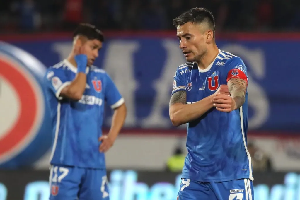 Charles Aránguiz es una pieza clave en el esquema de Gustavo Álvarez | Photosport