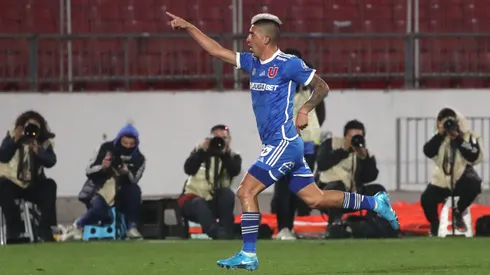 Leandro Fernández celebra el gol del triunfo de U de Chile ante Unión Española